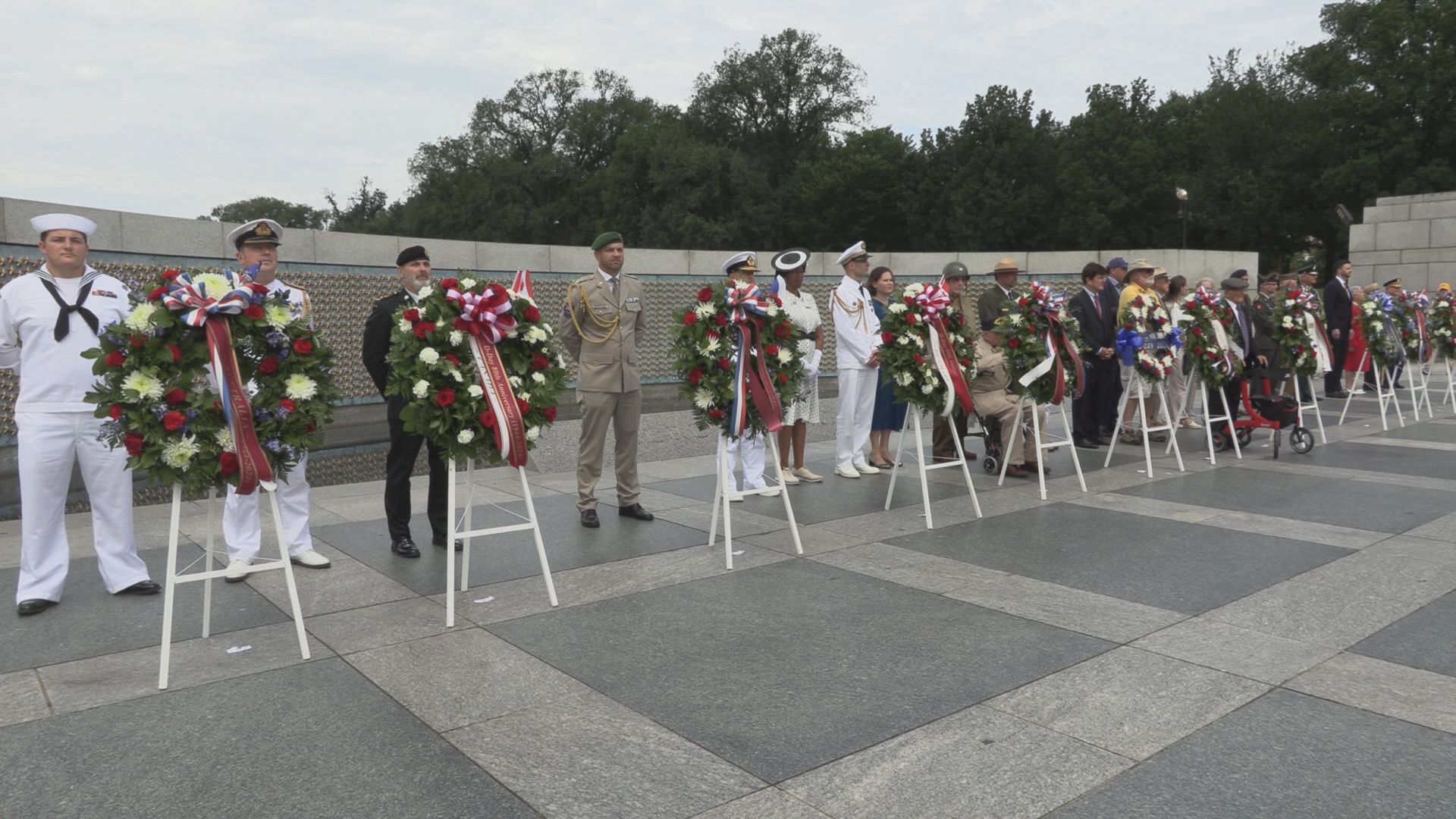 80th Anniversary of D-Day Invasion Honors Servicemembers at World War II Memorial