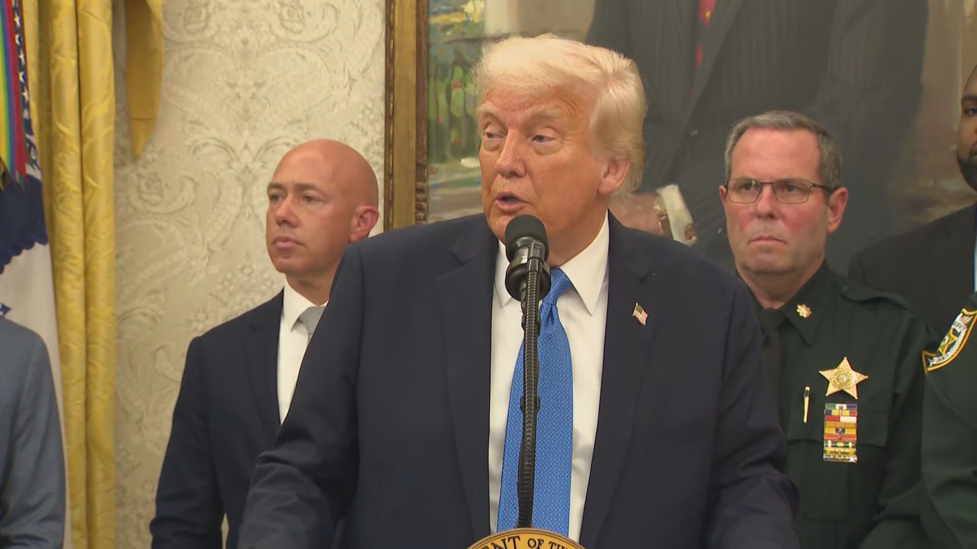 Trump Urges Russia, Ukraine to Begin Ceasefire Talks