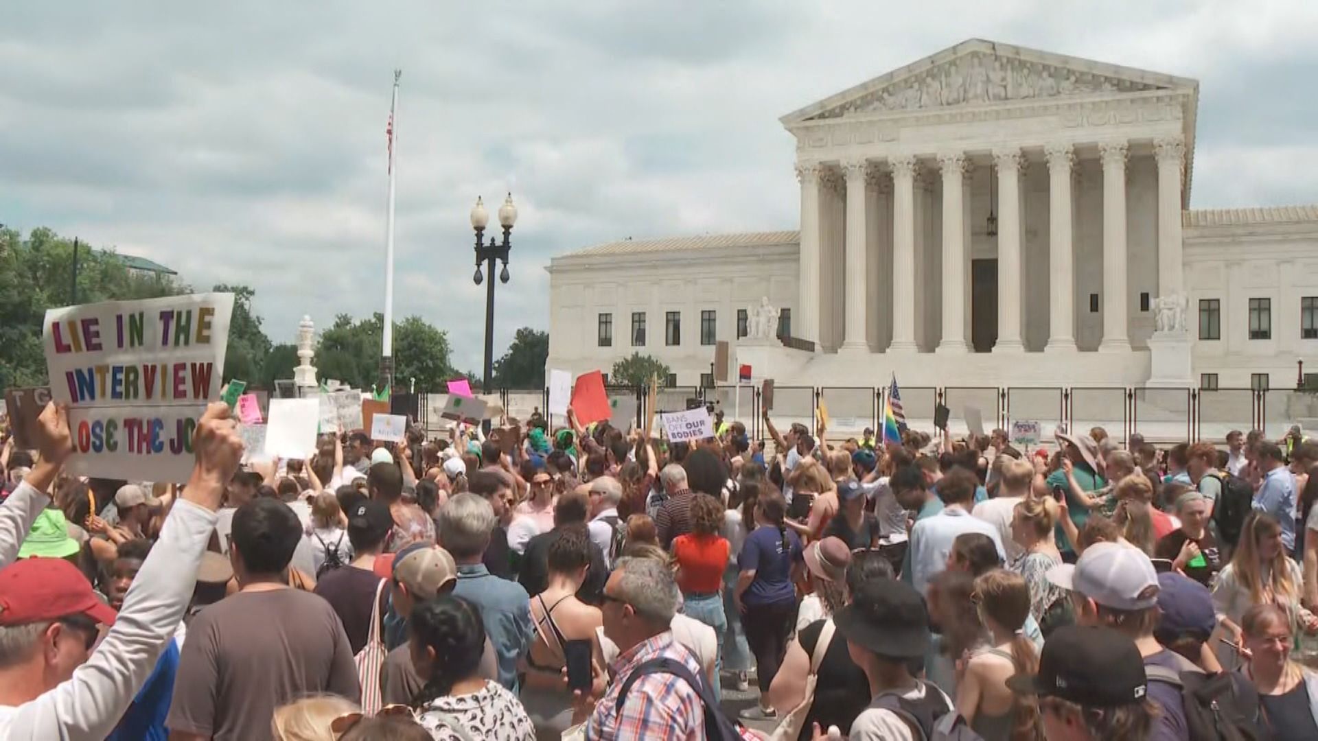 Democrats Work to Protect Reproductive Funding Potentially at Risk in Republicans’ Megabill