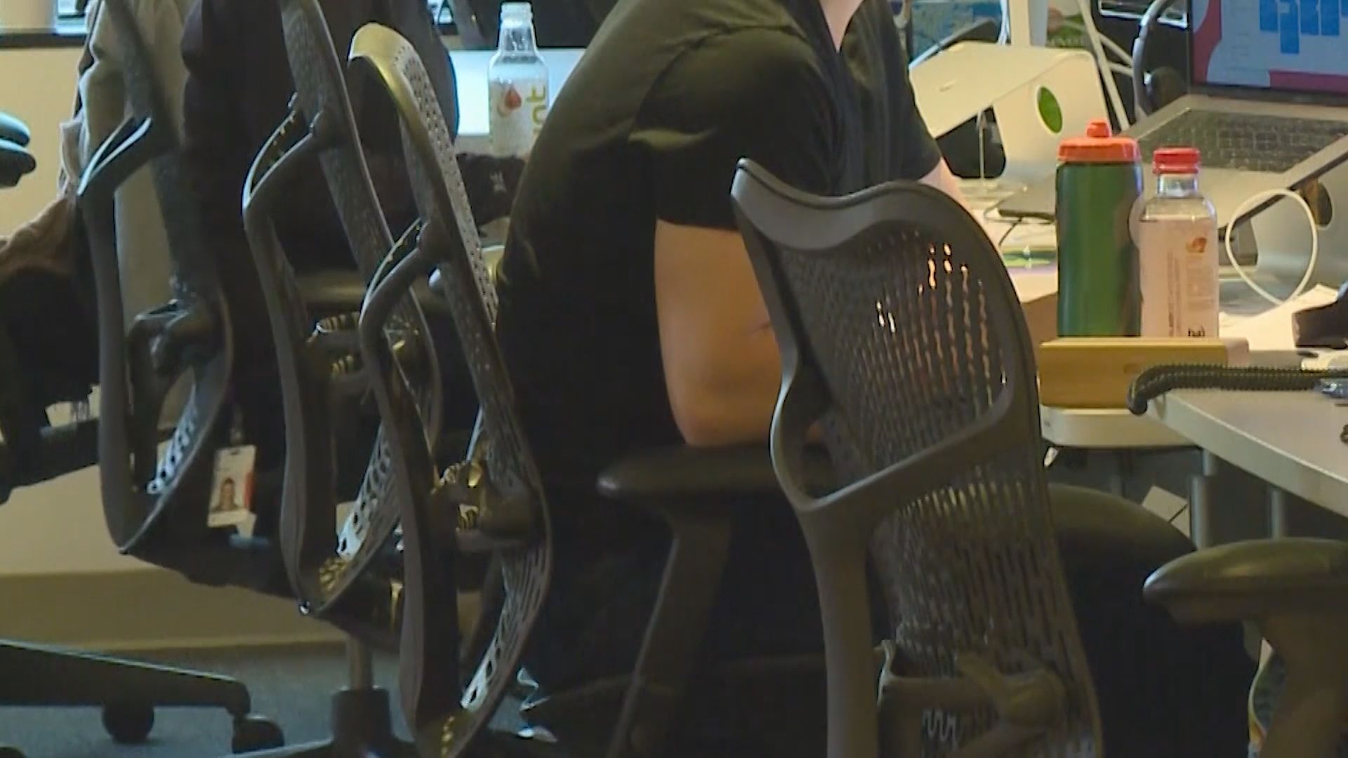 Democratic Lawmakers Push for Paid Leave for All Workers