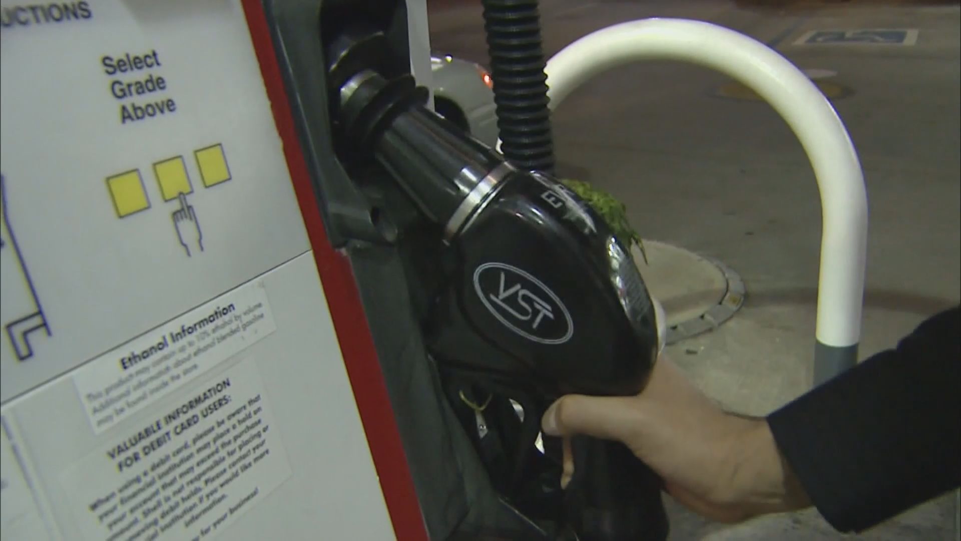 National Average Christmas Day Gas Prices Lowest Since Pandemic