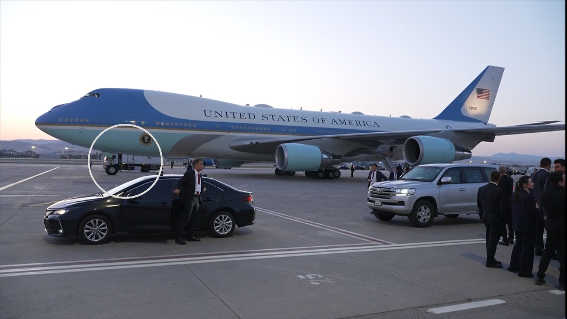 Trump’s Secret Plane Switch Signals Ongoing Security Threats, Challenges